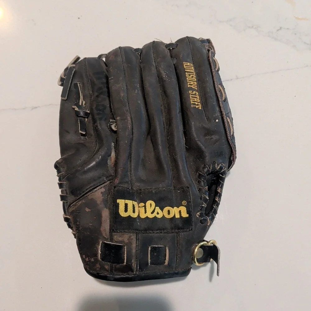 Wilson Barry Larkin Baseball Glove Youth A2482 Leather Deterioration On Top